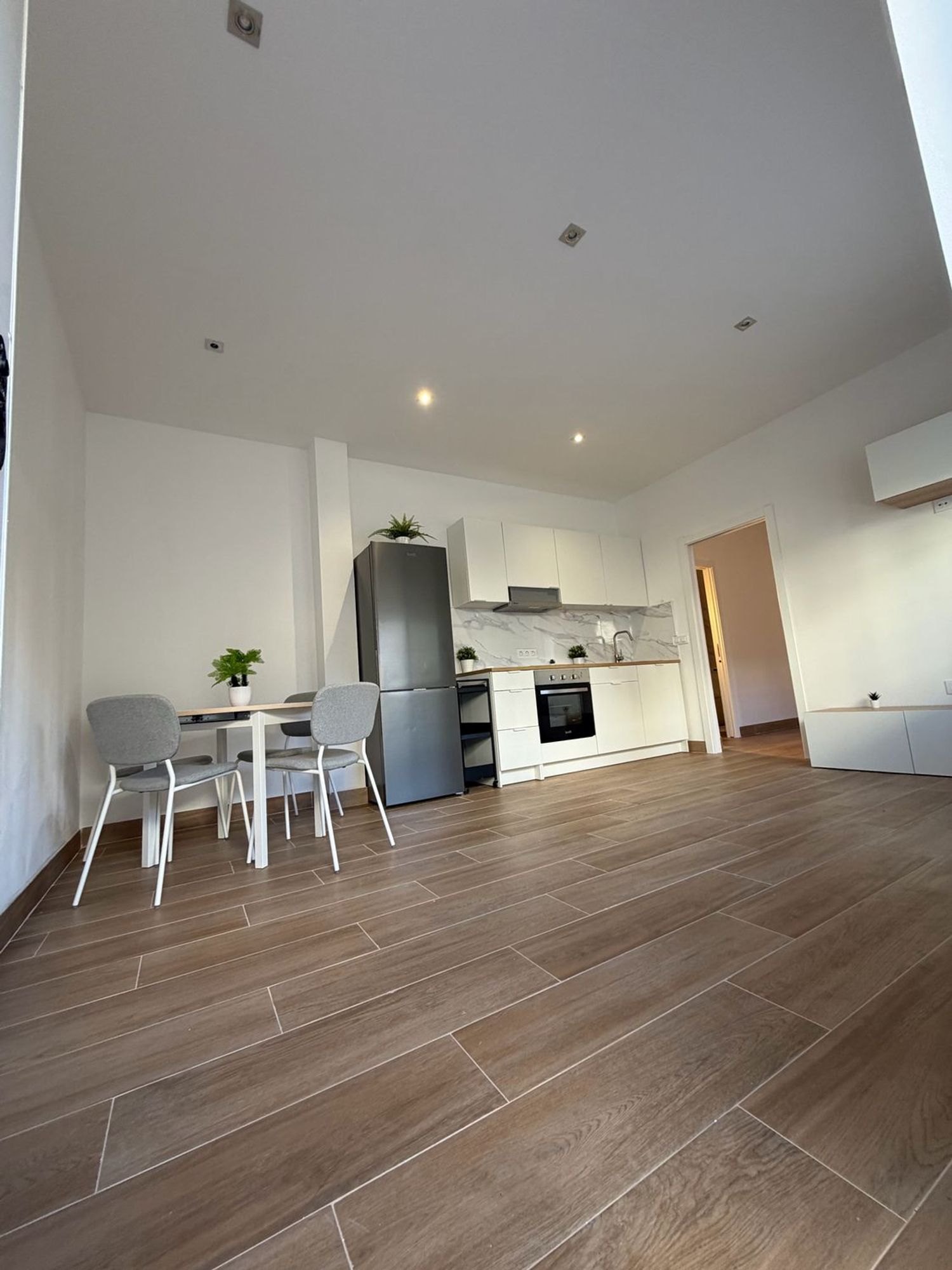 Piso en Paseo del Mediterráneo, 209 - Foto 4