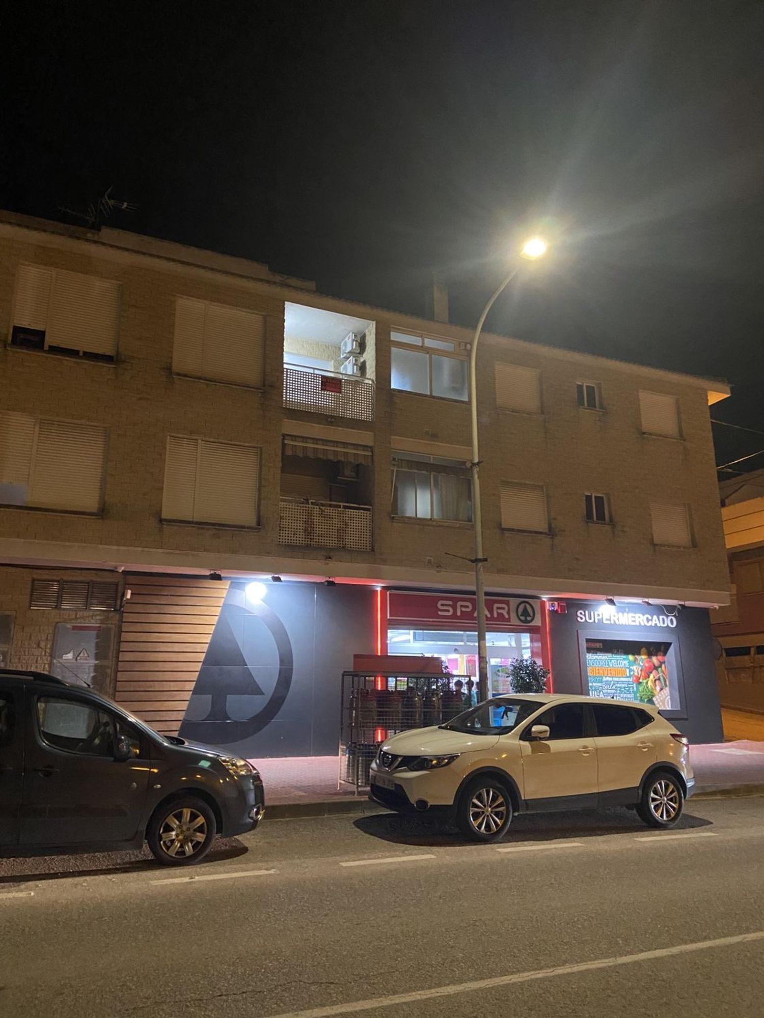 Piso en avenida Juan Carlos I, 26 - Foto 1