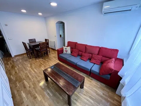 Piso en calle del Camino de los Vinateros, 77