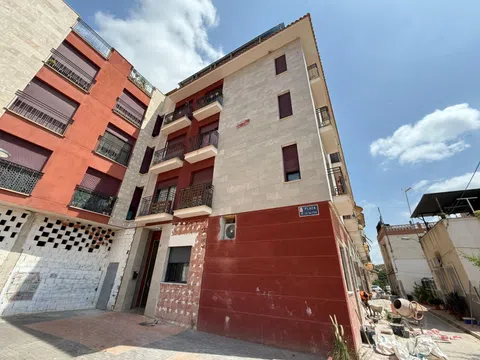 Piso en plaza Iglesia, 1