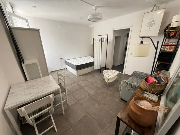 Estudio en Calle de la Mare de Déu de la Salut, La Salut - Foto 9