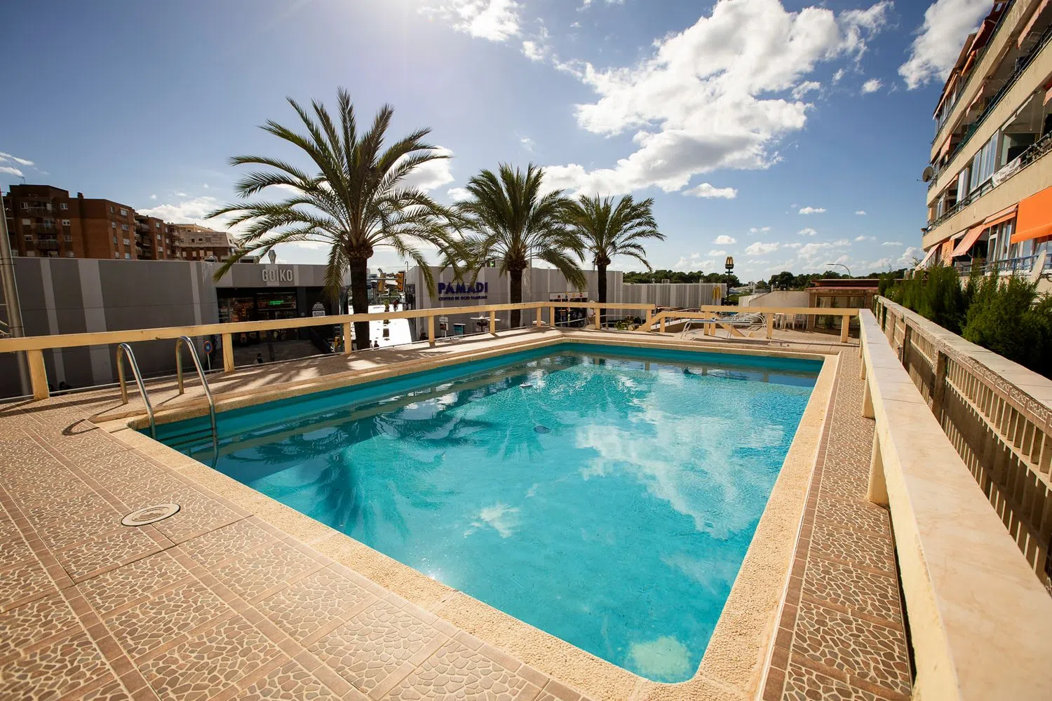 Estudio en avenida de Joan Miró, 188 - Foto 1
