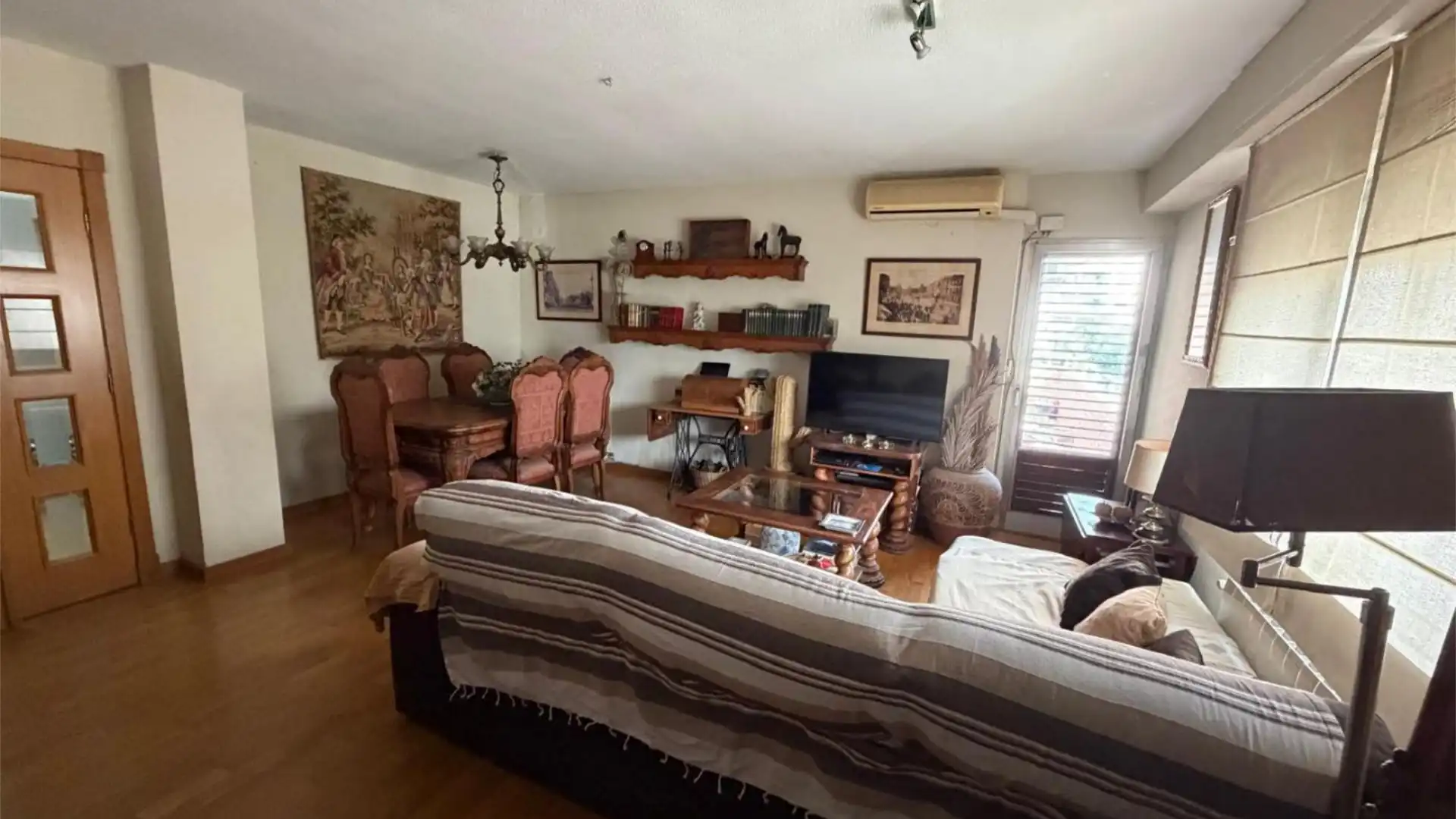 Piso en  Carrer de Sagunt 67 - Foto 2