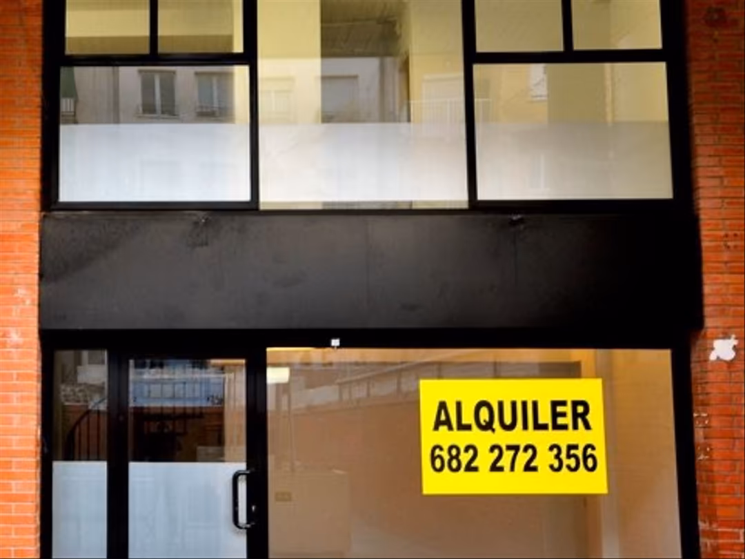 Local comercial en  Carrer d'Àngel Guimerà 45 - Foto 1