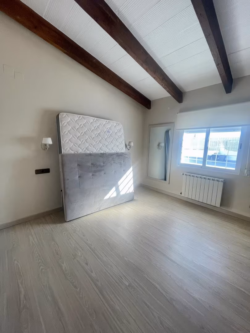 Piso en  Carrer d'Hernán Cortés 5 - Foto 11