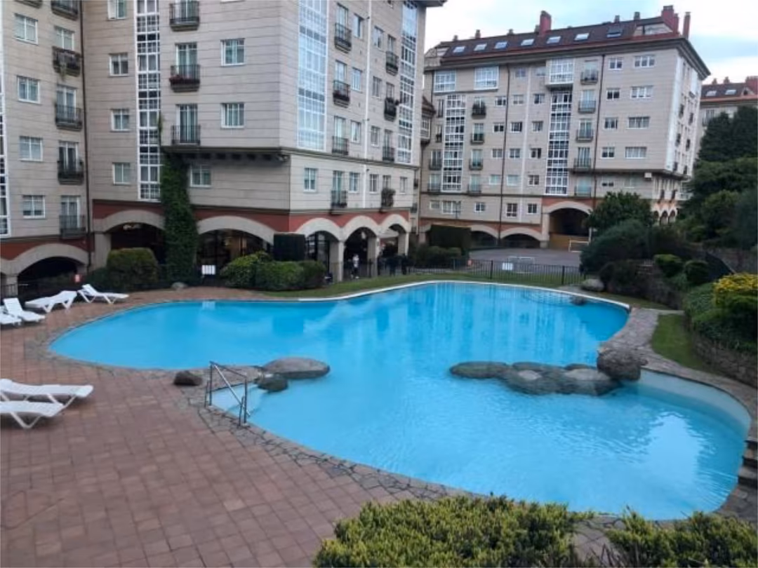 Piso en  Rúa Lázaro Cárdenas 5