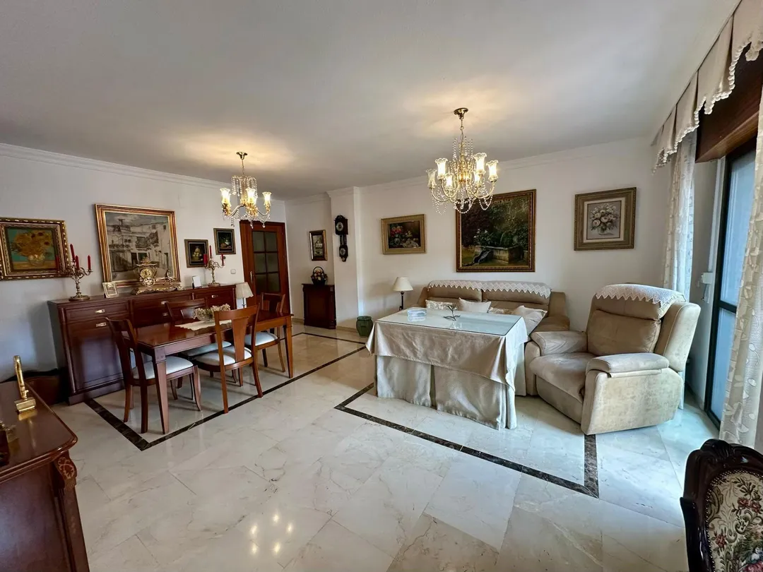 Piso en  Calle Torre de Peralada 3 - Foto 16