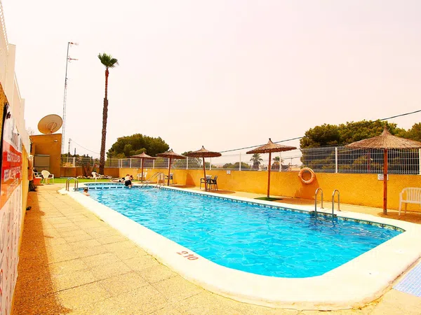 Chalet adosado en Calle Baikal, 8, Zona Lago - Los Almendros - Foto 18