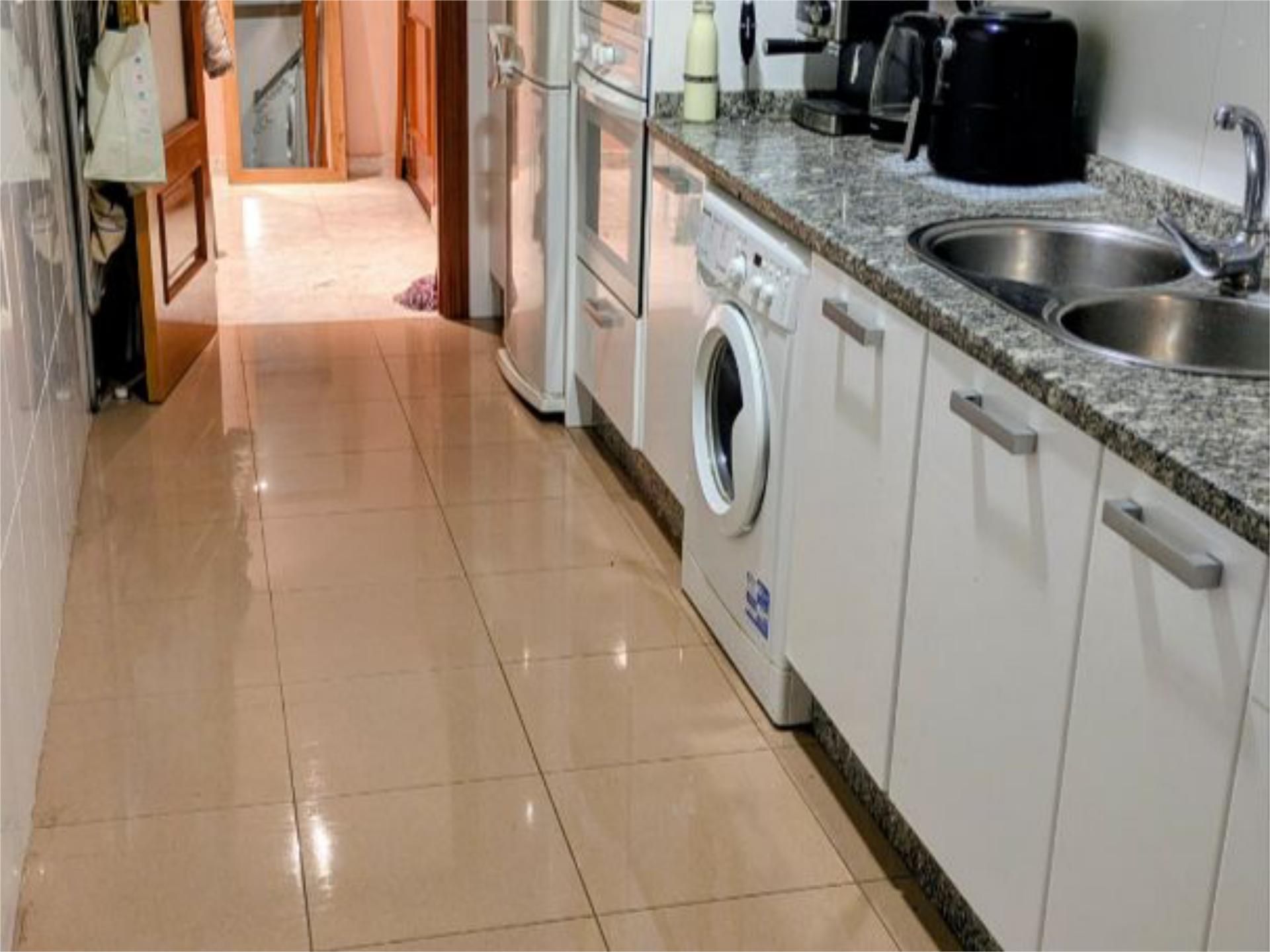 Piso en  Avenida de Medina Azahara 31 - Foto 7