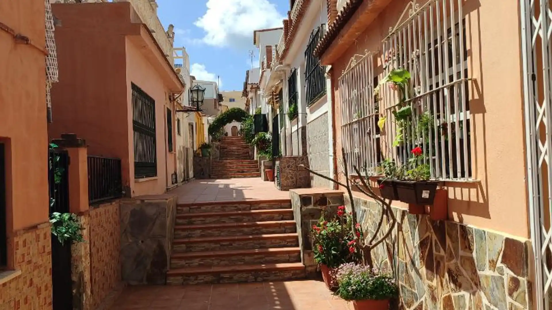 Casa adosada en  Calle Río Guadiato 24 - Foto 24