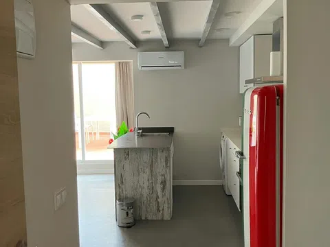 Piso en C. de la Reina, 12