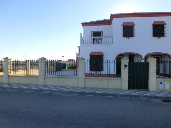Chalet pareado en Calle María Zambrano, 2 - Foto 1