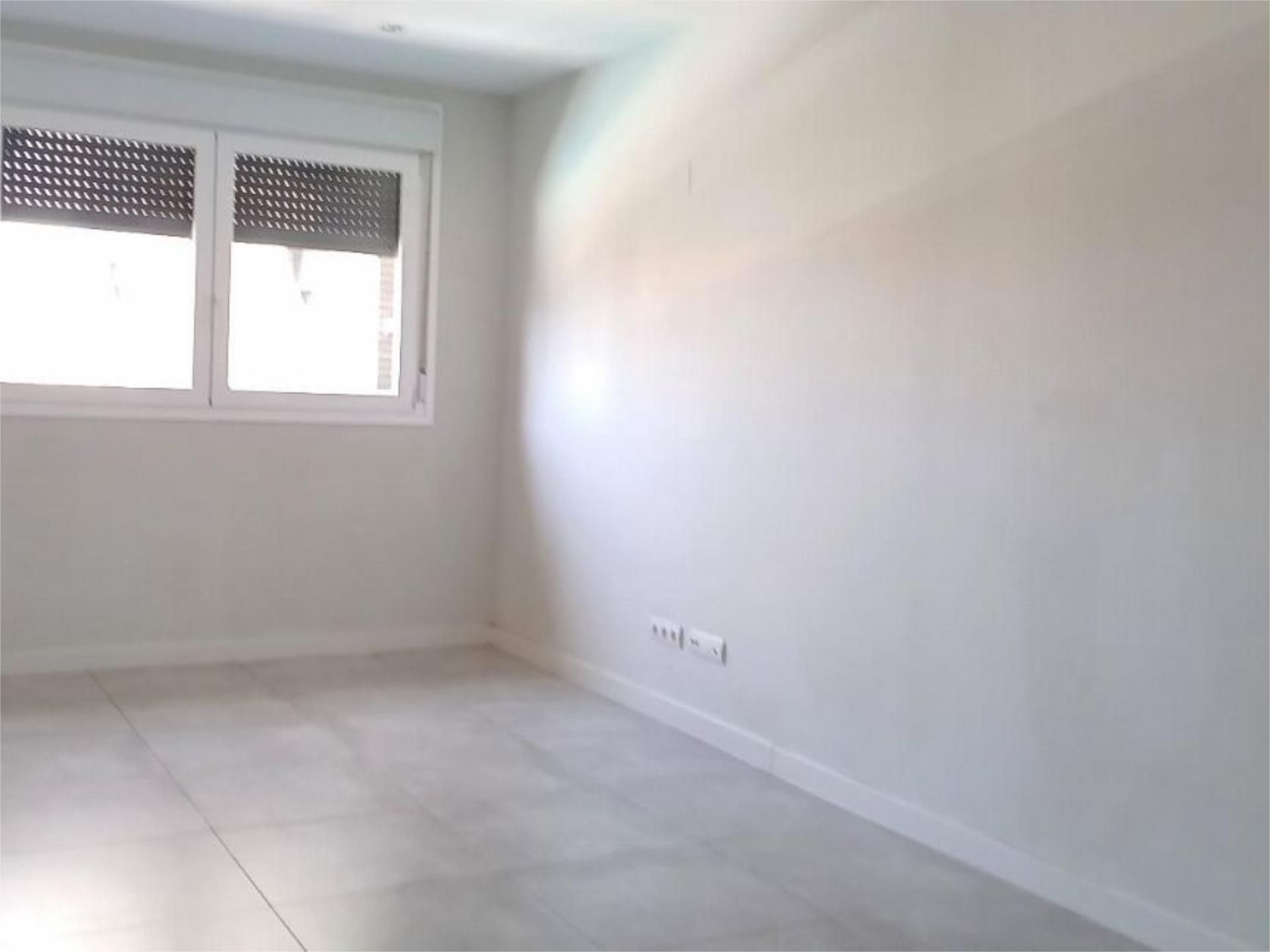 Piso en  Avenida de las Ciencias 17 - Foto 4