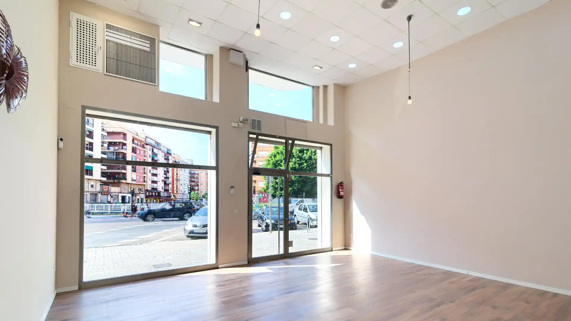 Local comercial en  Carrer del Doctor Nicasi Benlloch 18 - Foto 11