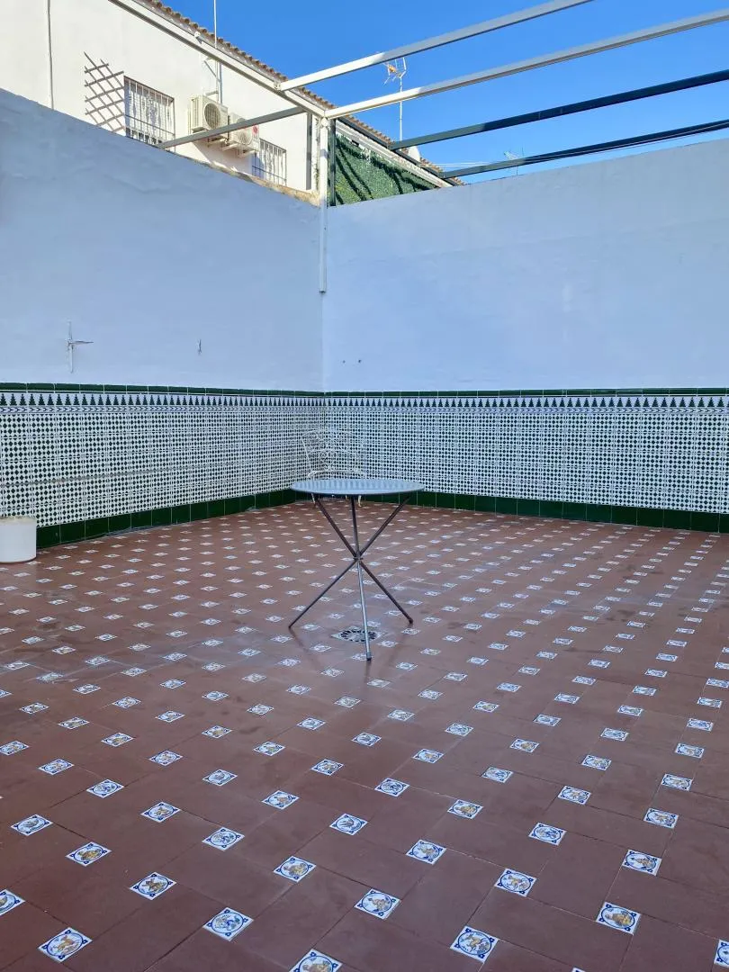 Casa adosada en  Calle Silos 61 - Foto 2