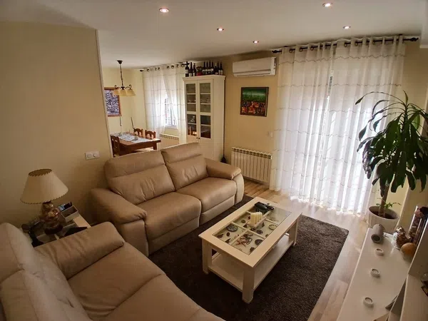 Chalet adosado en Calle de la Peñalba, 14 - Foto 6