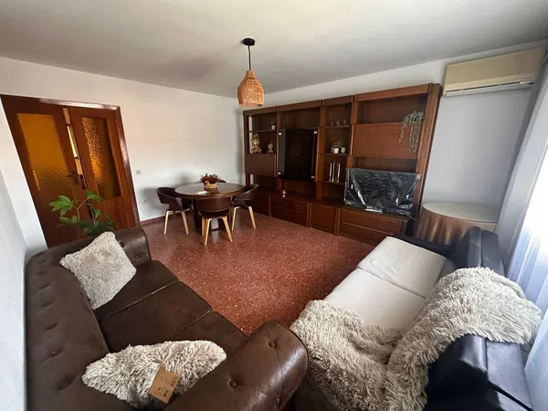 Piso en Avenida Tomás Romero de Castilla, 6, Huerta Rosales - Valdepasillas, Huerta Rosales - Valdepasillas - Foto 1