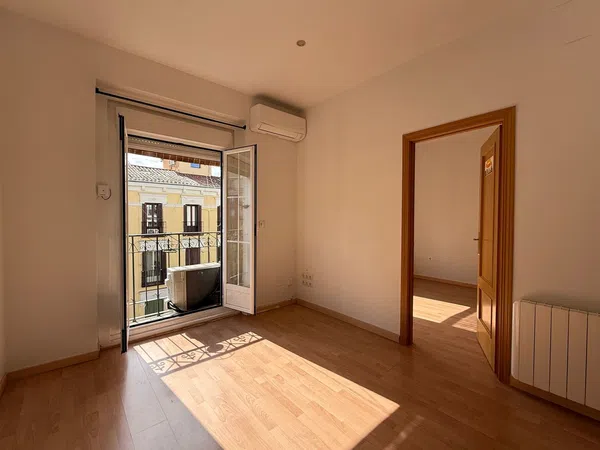 Piso en calle de Santa Feliciana, 19