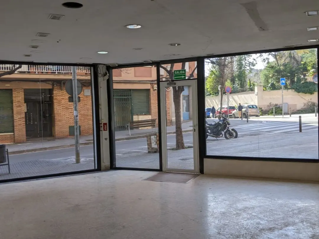 Local comercial en  Carrer de la Llibertat 14 - Foto 2