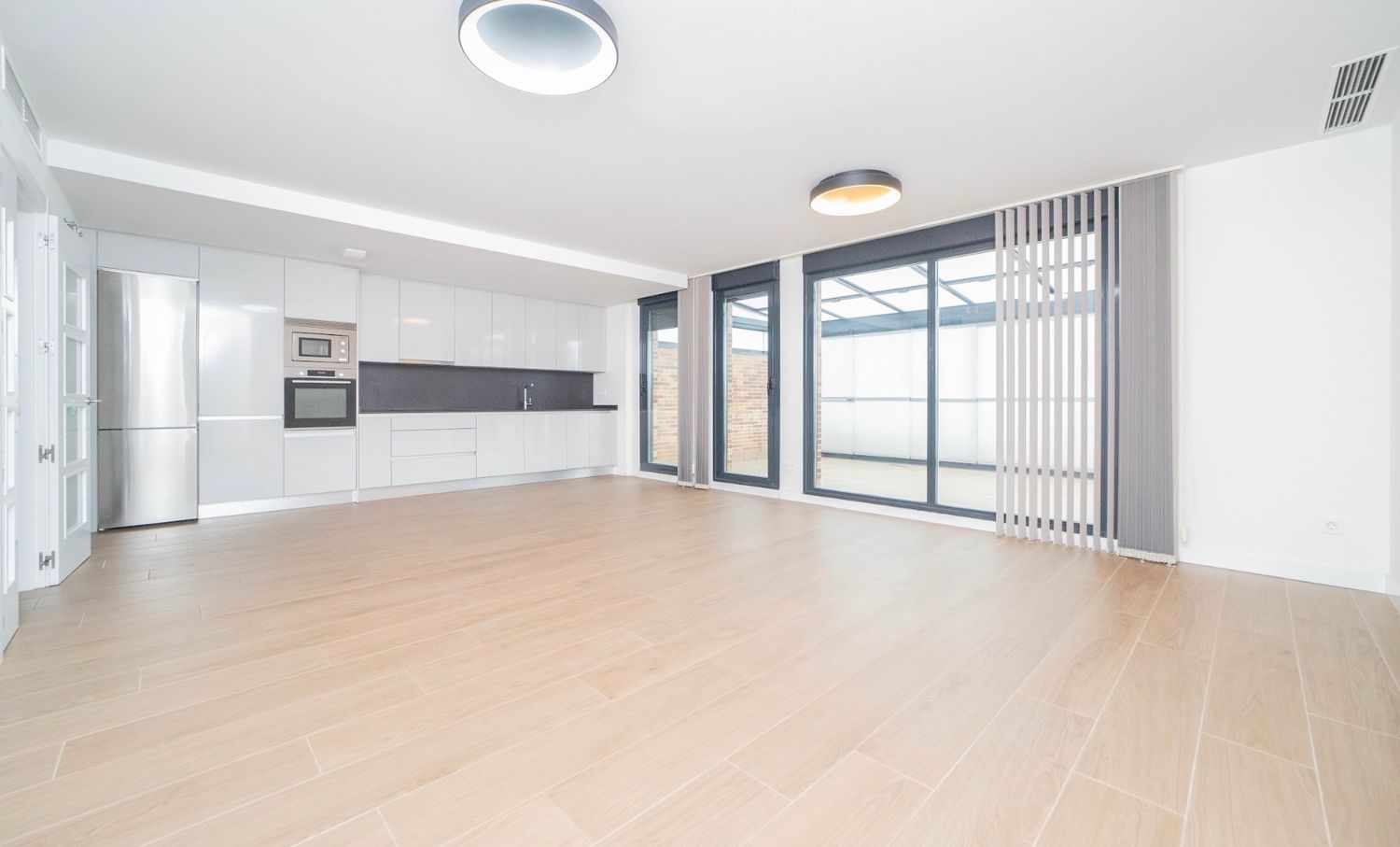 Piso en calle Reyes Católicos, 1 - Foto 13