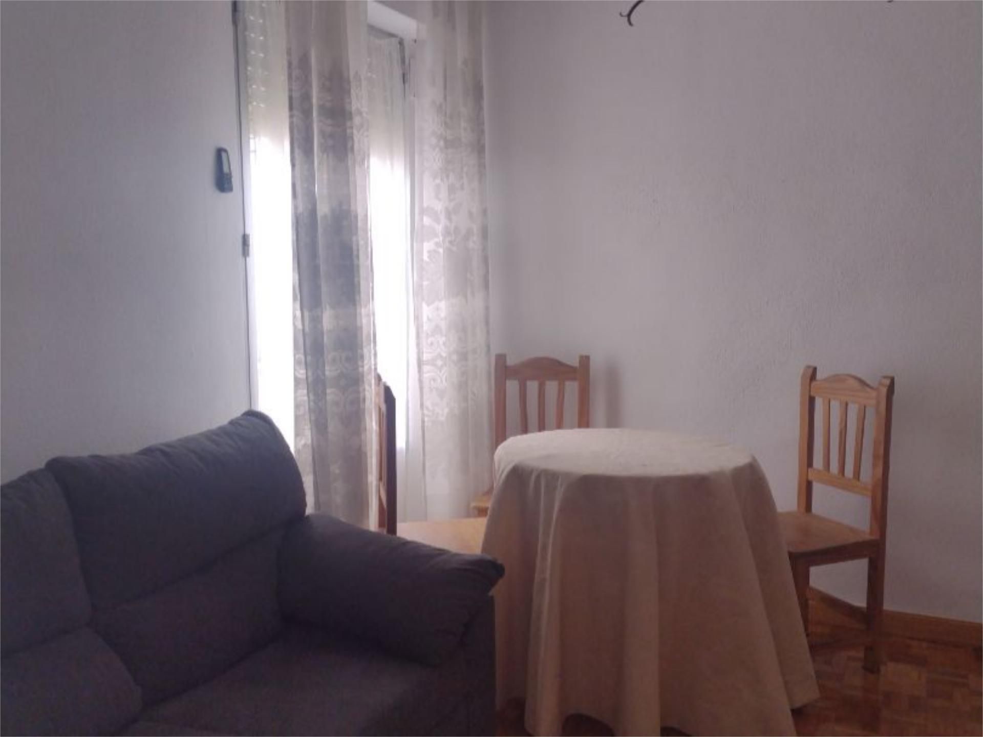 Piso en  Calle de Escosura 4