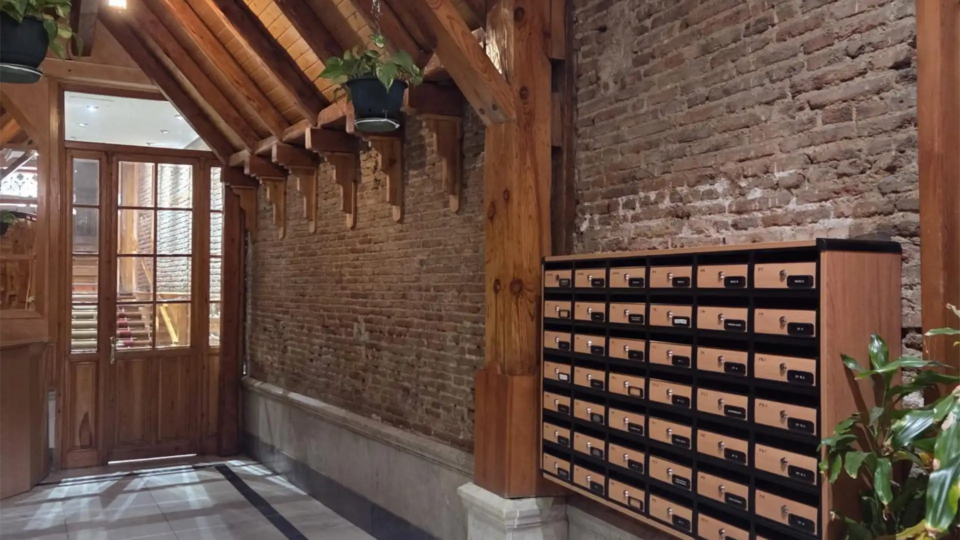 Piso en  Calle de las Tres Cruces 10 - Foto 3