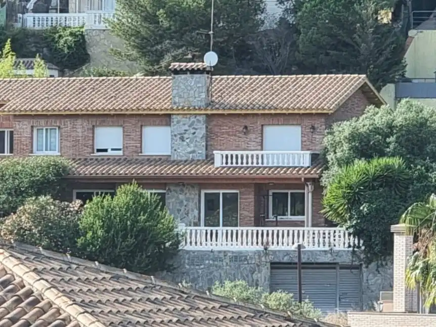 Chalet en  Avinguda la Conreria 16 - Foto 2