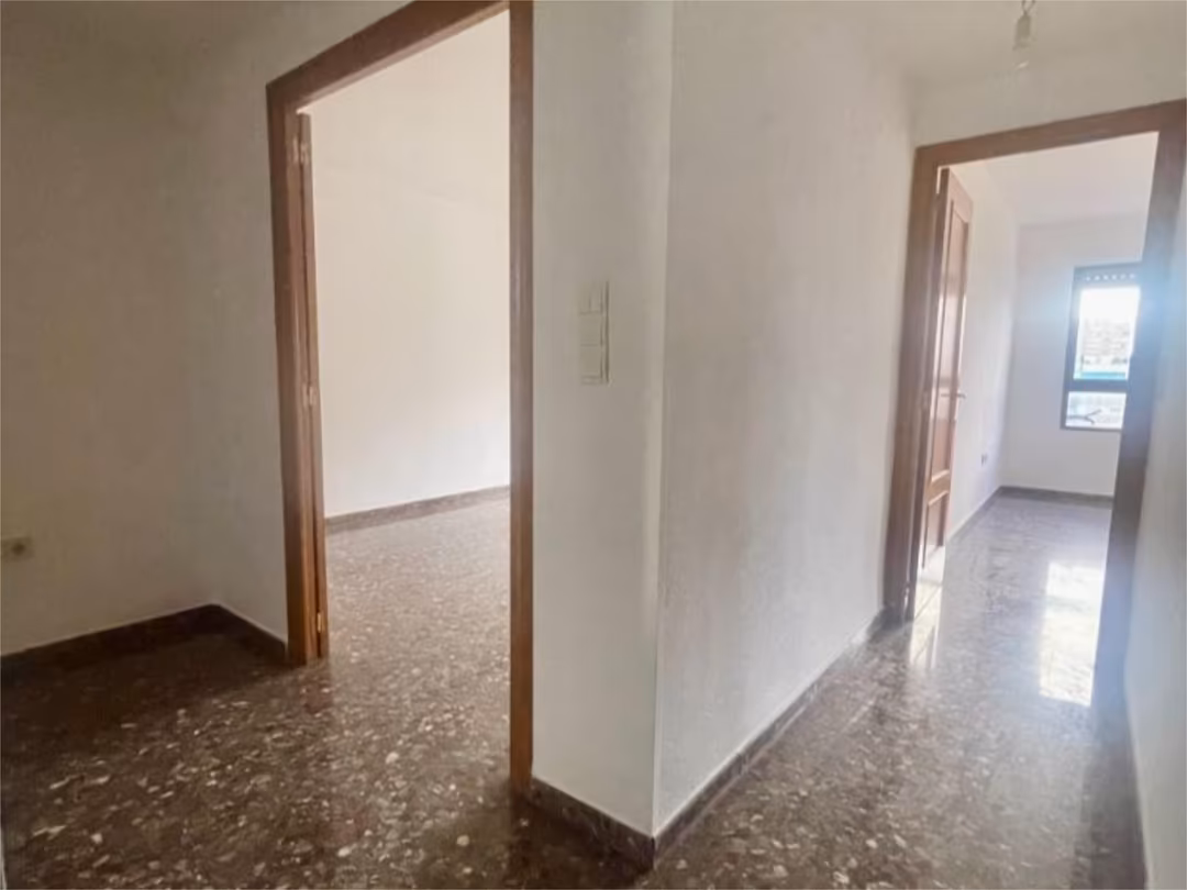 Piso en  Carrer de José María Haro 16 - Foto 8