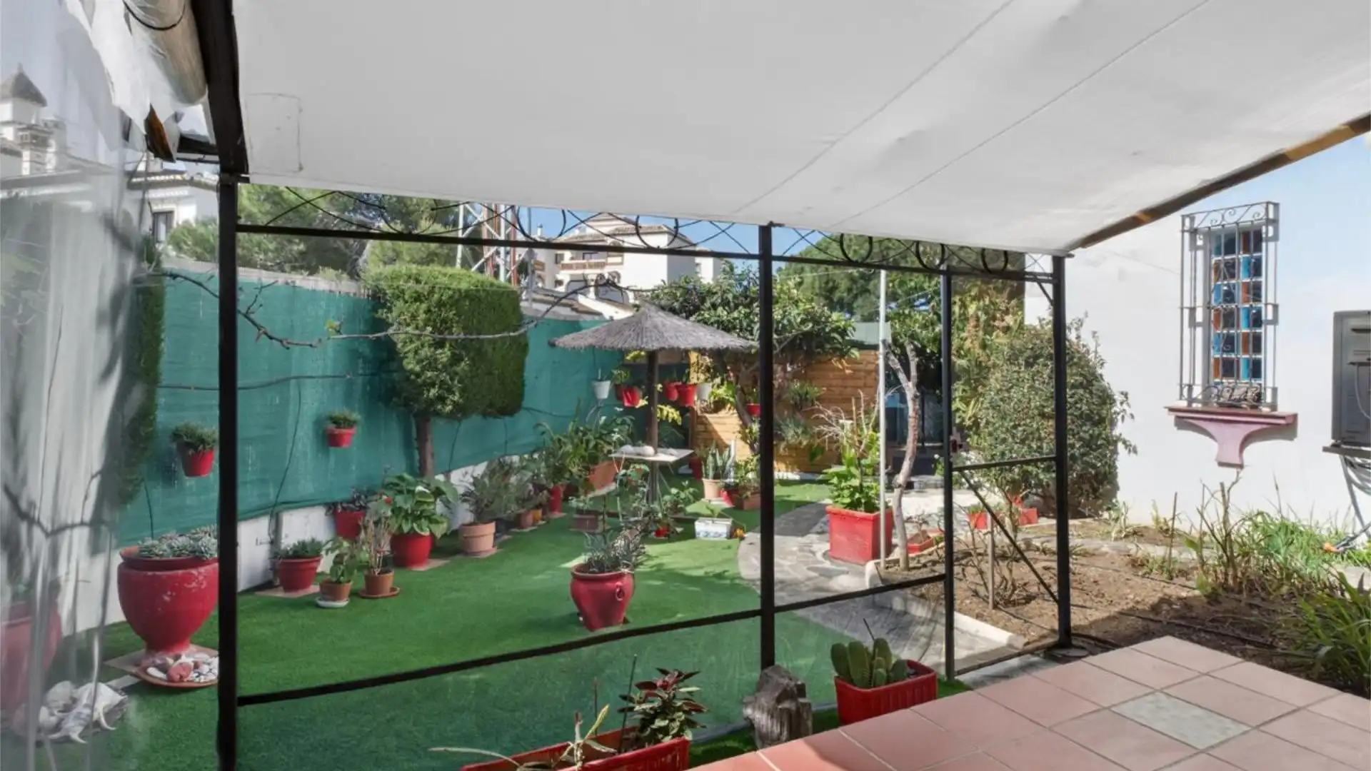 Casa adosada en  Calle Almería 64 - Foto 6