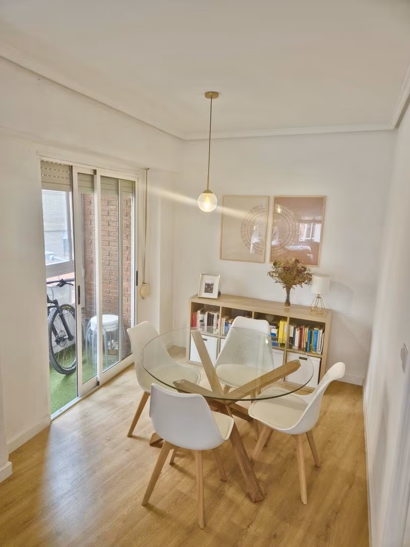 Piso en  Calle del Capitán Segarra 10 - Foto 4