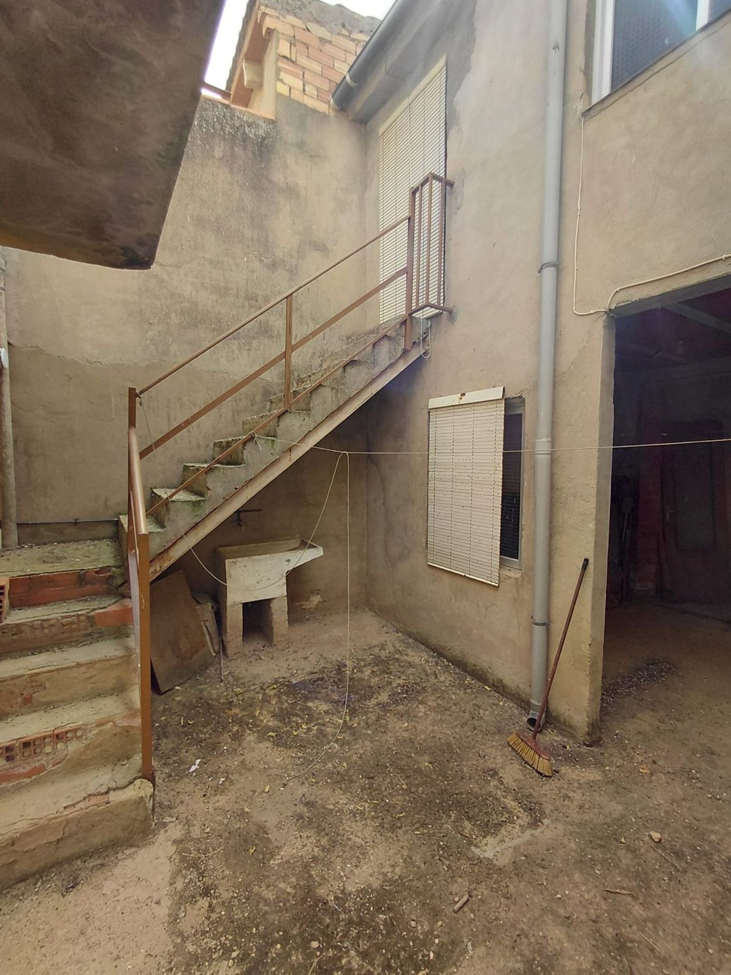 Casa de pueblo en Calle Requena, 39 - Foto 4