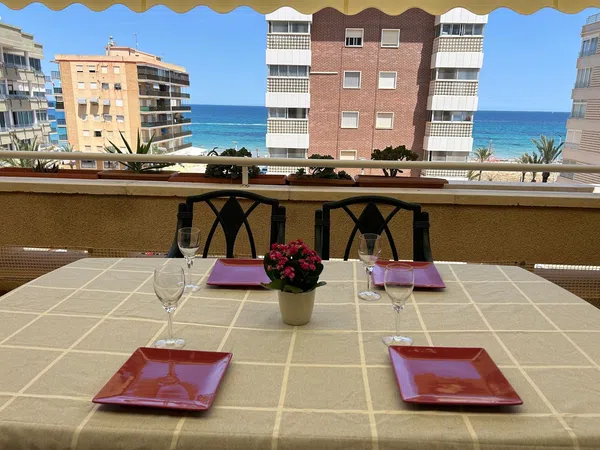 Piso en Arenales del Sol - Foto 1