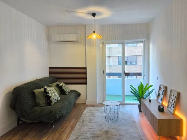 Estudio en calle Paraíso, 1 - Foto 2