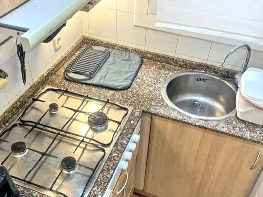 Piso en  Carrer de Sant Pere Mitjà 57 - Foto 8