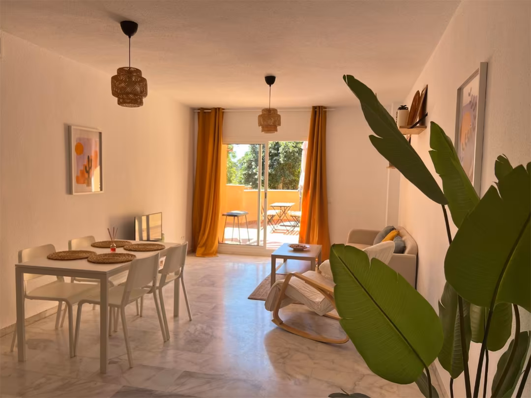 Piso en  Avenida Aljaima 15 - Foto 15