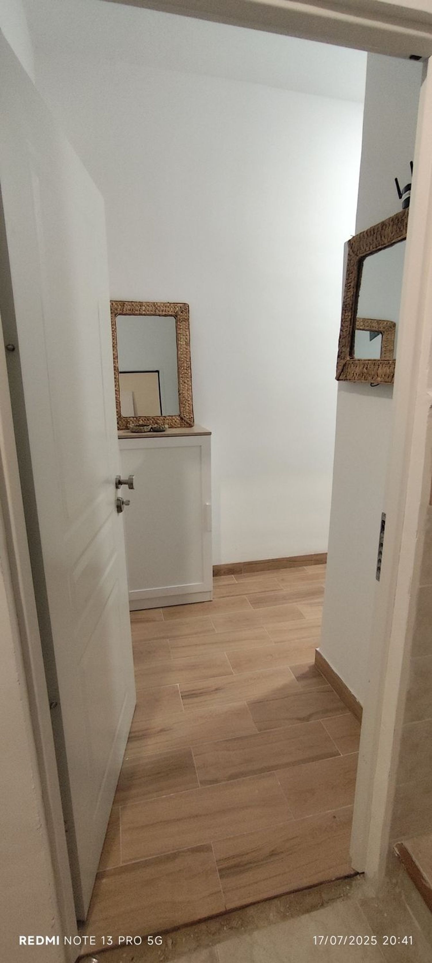 Estudio en plaza de Menéndez Pelayo, 6