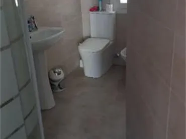 Piso en barrio - Foto 2