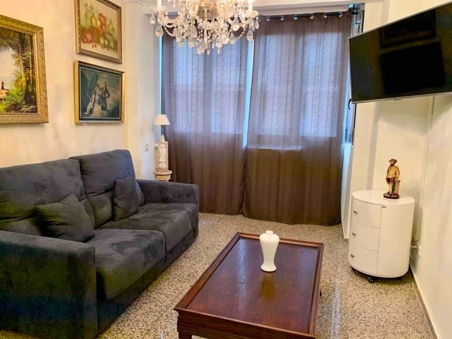 Piso en calle de Cartagena, 142