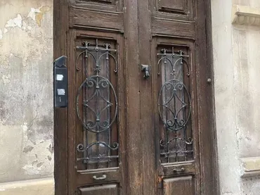 Planta baja en  Carrer d'Isabel la Catòlica 38 - Foto 1