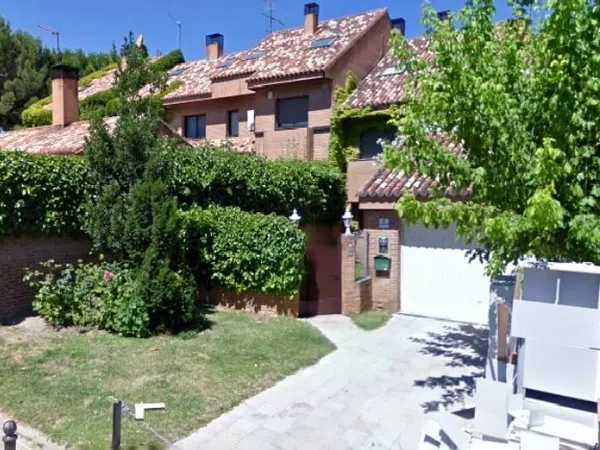 Chalet adosado en calle Aragoneses, 5