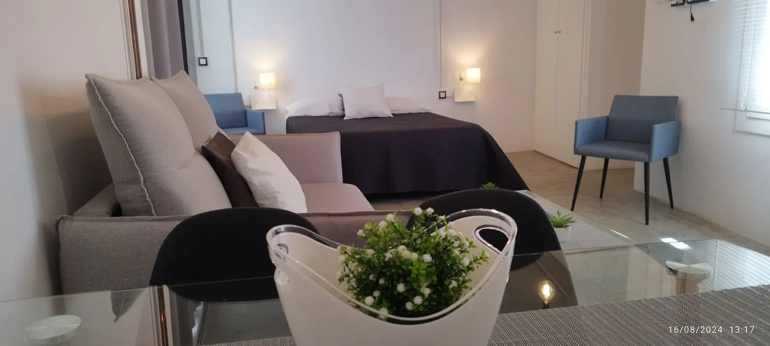 Estudio en plaza de la Corredera, 6 - Foto 12