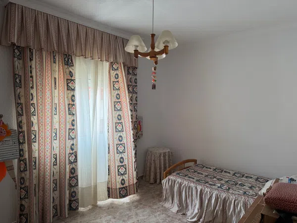 Chalet adosado en Calle de Abellaneda, 1 - Foto 5