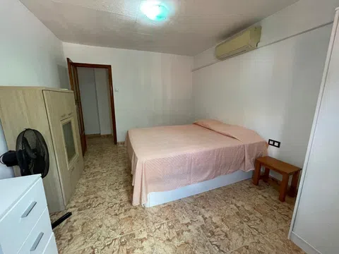 Piso en calle de Bello, 27