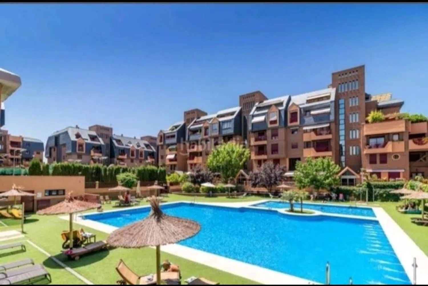 Piso en calle Aconcagua, 2 -28 - Foto 1