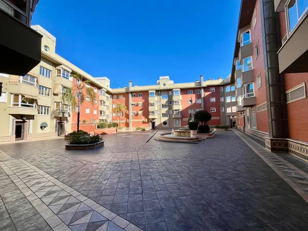 Piso en avenida del Gran Capitán, 48 - Foto 1