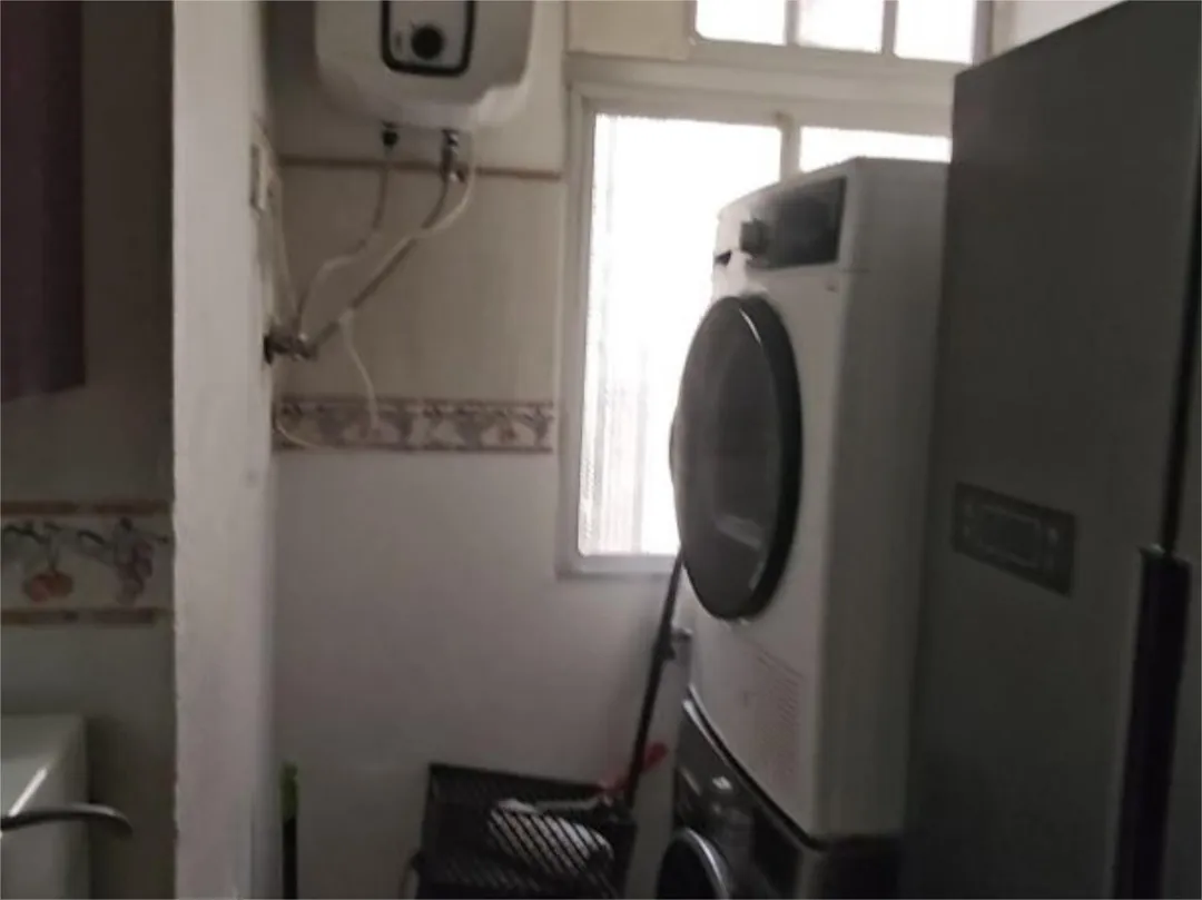 Piso en  Calle Farmacéutico Miguel Padilla 2 - Foto 5