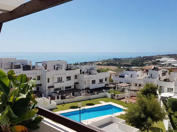 Chalet pareado en Avenida Amatista, 2, Almayate Bajo, Almayate Bajo - Foto 1