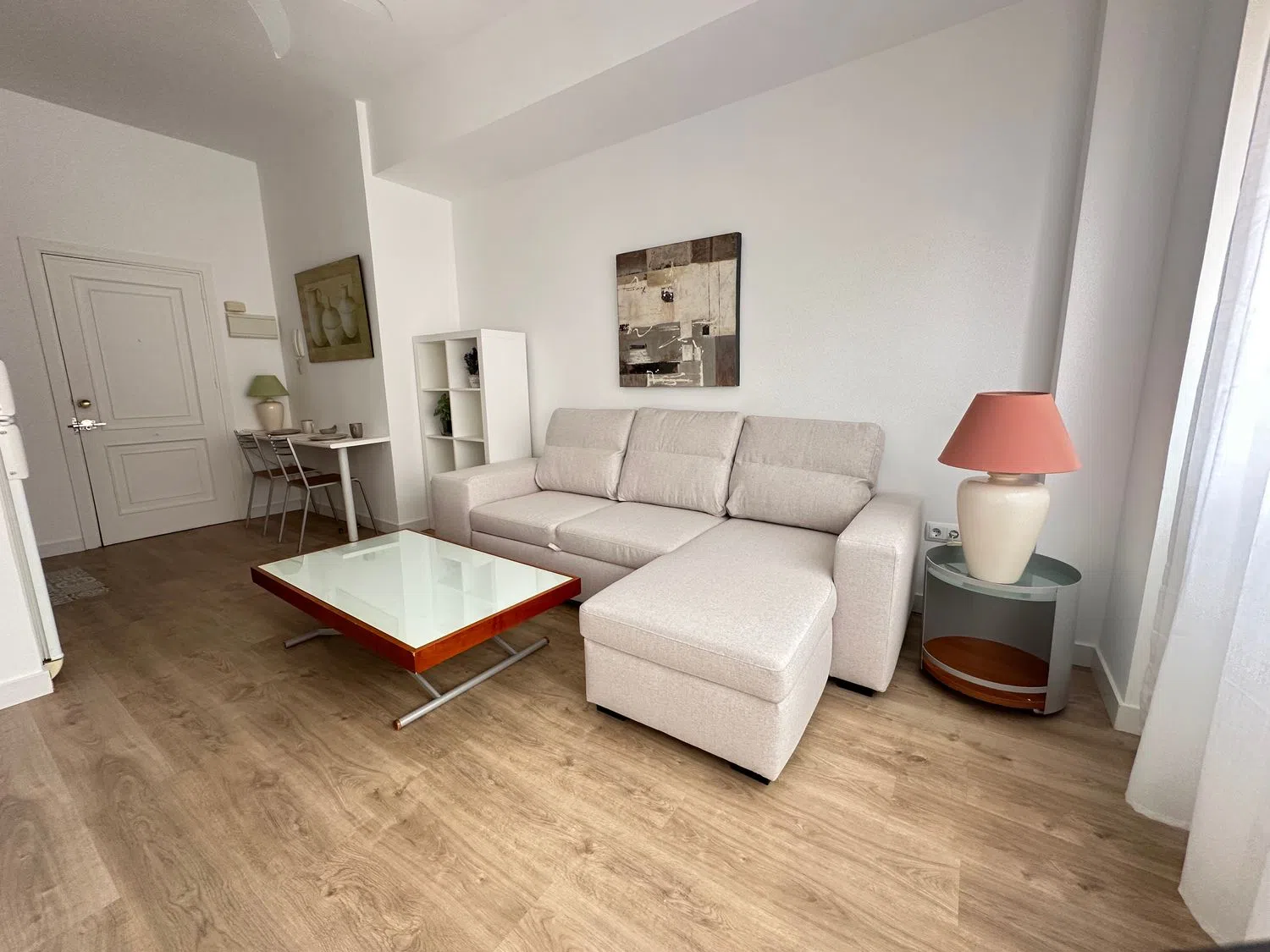 Piso en calle Infanta Mercedes, 105 - Foto 1