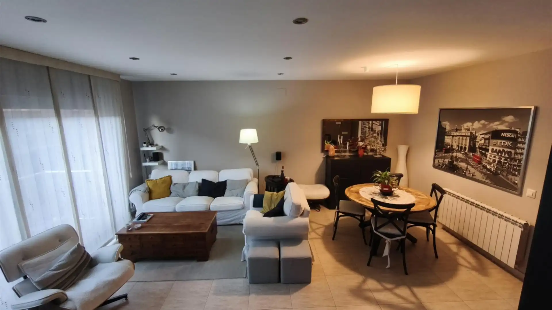 Casa adosada en  Carrer de Rector de Vallfogona 51 - Foto 8