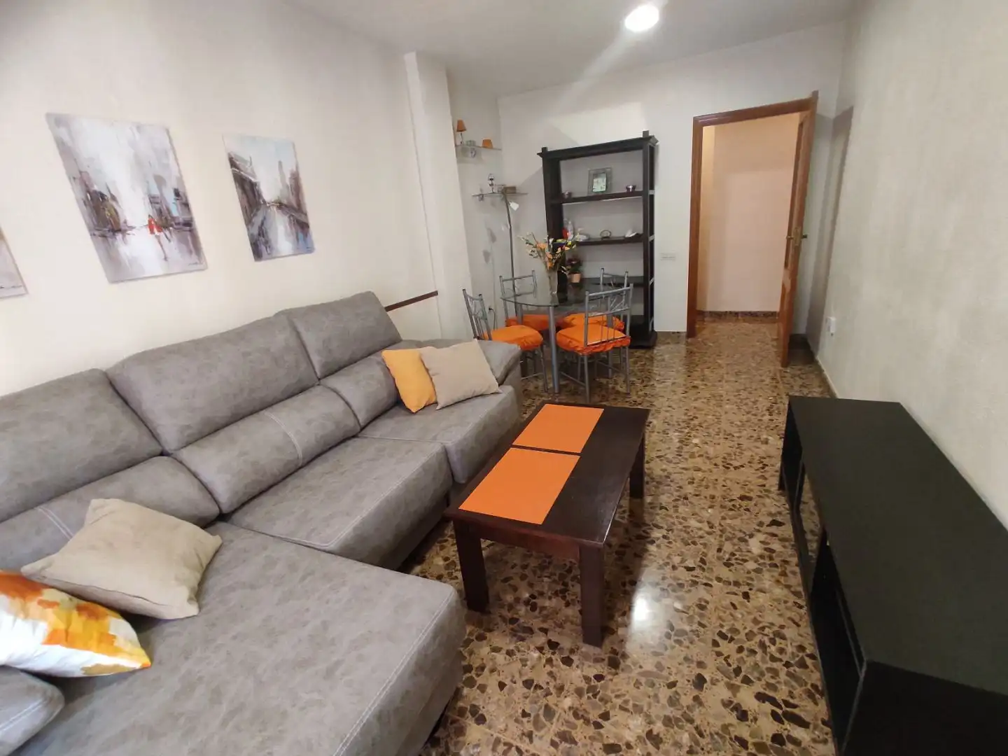 Apartamento en  Calle Diego Hernández 6 - Foto 2